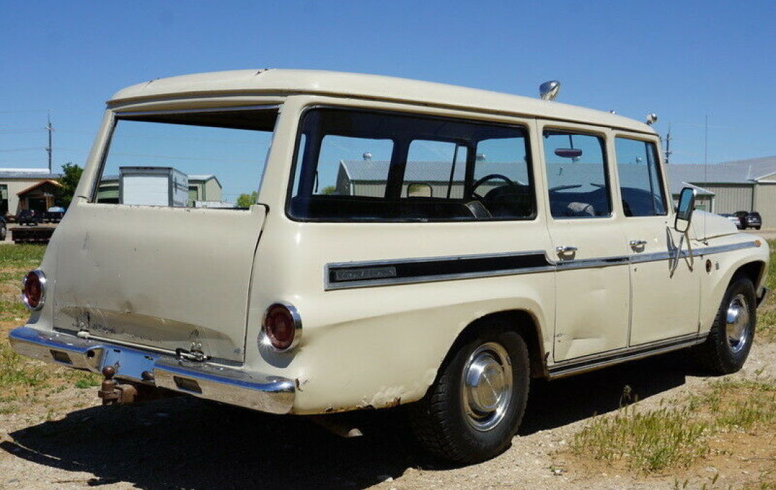 1968 International Harvester Travelall Travelall Custom - photo 13