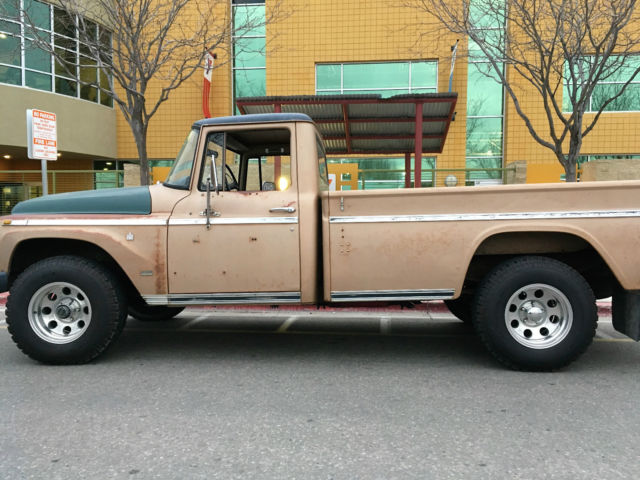 1968 International Harvestor 1100c 4x4 pickup scout 1968 International Harvester 1100c All Wheel Drive