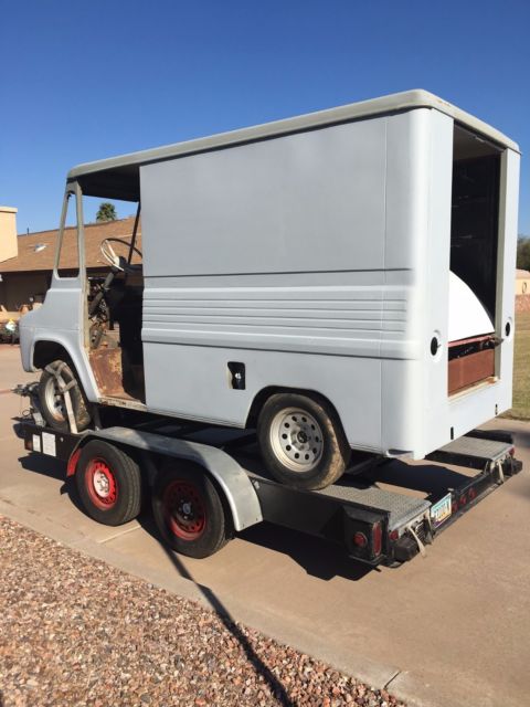 1968 INTERNATIONAL METRO M-800 Truck 1967 International Harvester mighty mite M 800