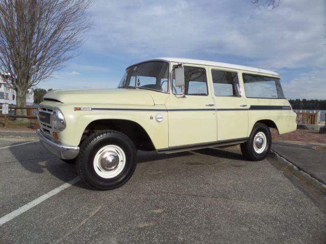 1968 International Travelall 1100c 1968 International Harvester 1100c