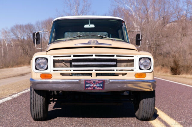 1968 International Harvester Travelette Pickup 1200 4x4 - photo 2