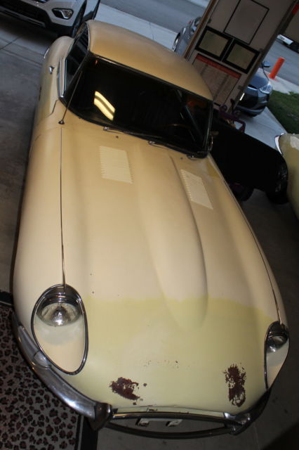 1968 Jaguar E-type XKE Series 1.5 2+2 coupe, 4.2 L , automatic 1968 Jaguar E-Type 2+2 coupe