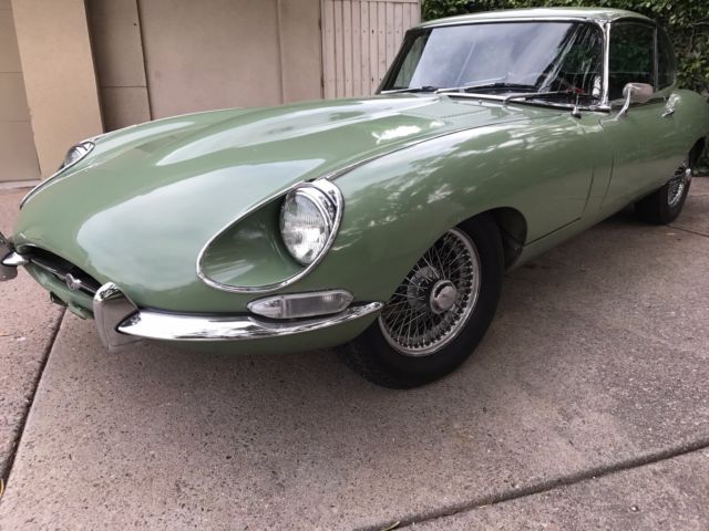 1968 Jaguar XKE 2+2 1968 Jaguar E-Type 2+2 Coupe'