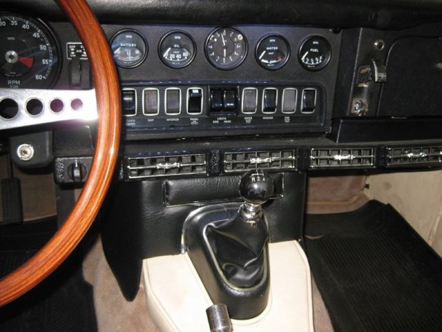 1968 Jaguar E-Type 2+2 Tri-carb - photo 10