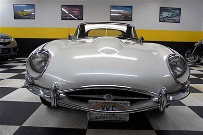 1968 Jaguar E-Type XKE CONVERTIBLE