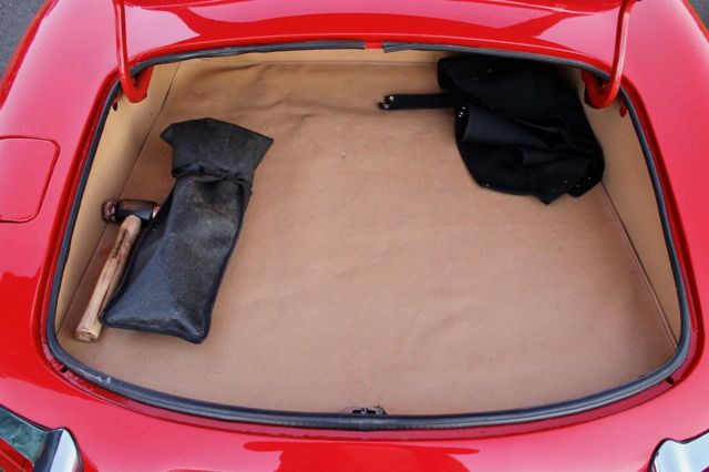 1968 Jaguar E-Type - photo 12