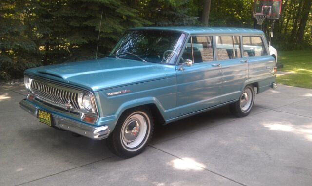 1968 Jeep Wagoneer 4 Wheel Dr - photo 3