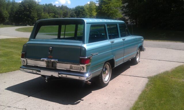 1968 Jeep Wagoneer 4 Wheel Dr - photo 4