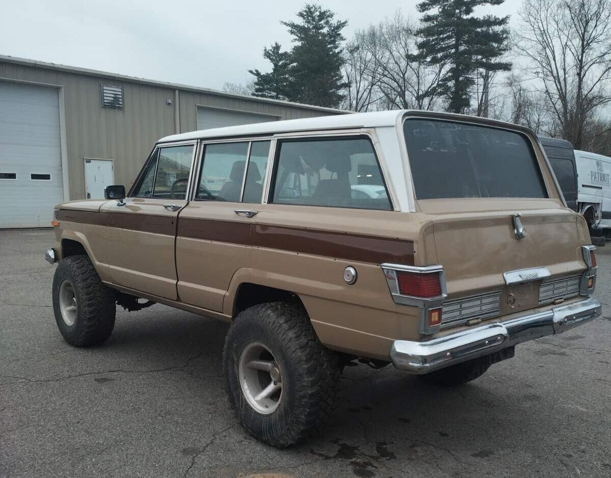 1968 Jeep Wagoneer - photo 4