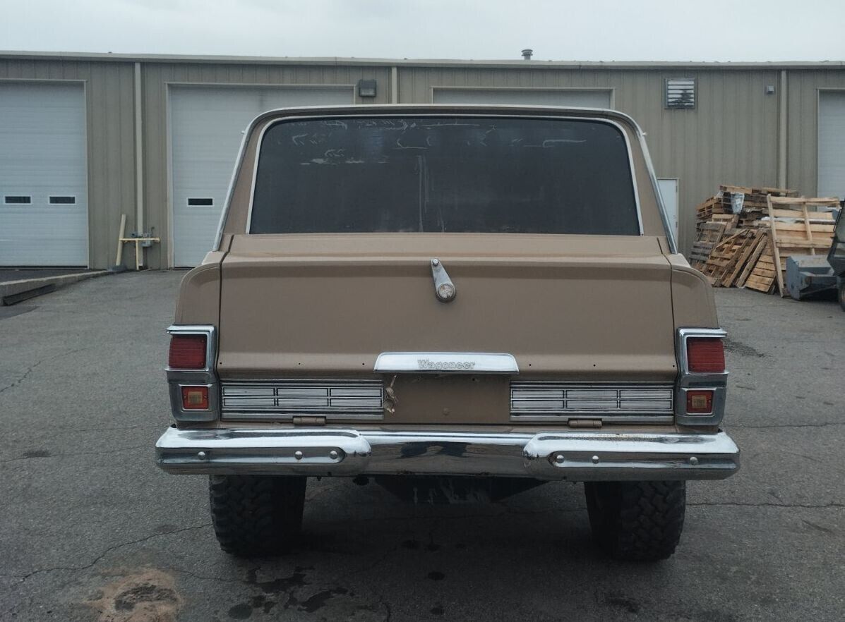 1968 Jeep Wagoneer - photo 5