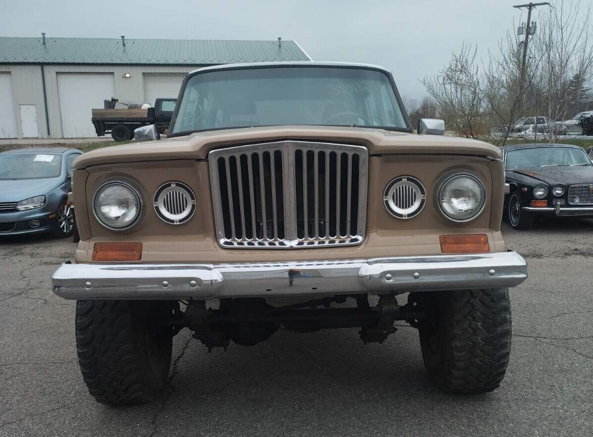 1968 Jeep Wagoneer - photo 6