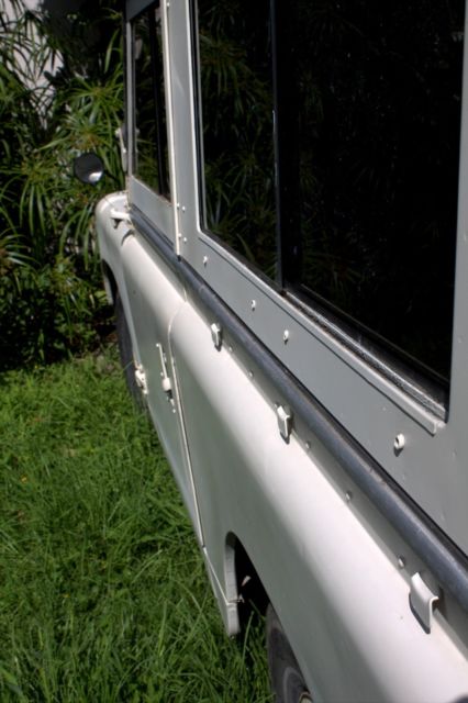1968 Land Rover Defender Leather - photo 2