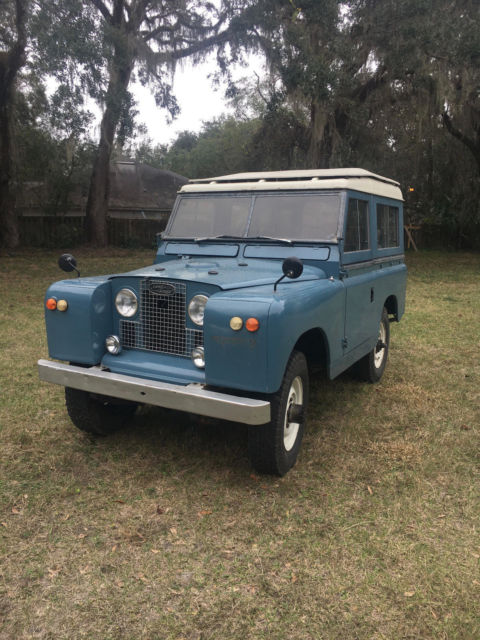 1968 Land Rover Defender
