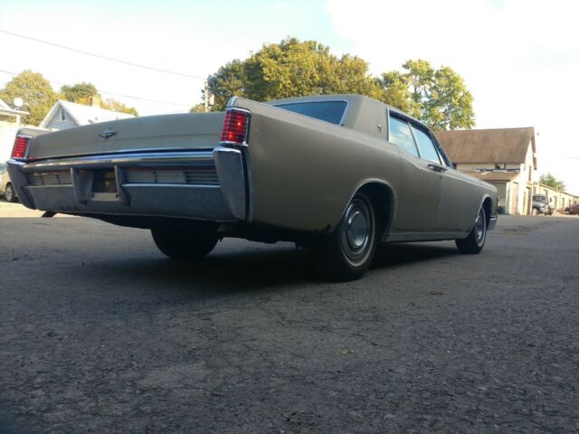 1968 Lincoln Continental - photo 2