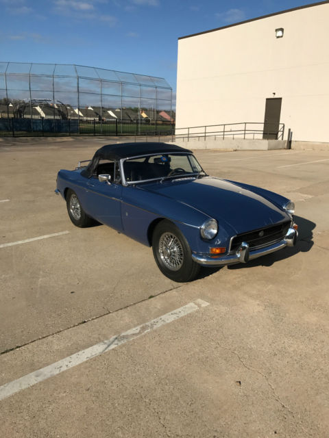 1968 MB MGB Roadster Convertible - Complete Restoration 1968 MG MGB Convertible