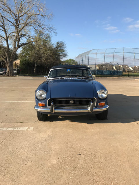 1968 MG MGB Convertible - photo 2