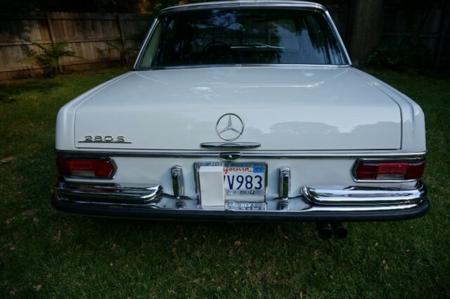 1968 Mercedes-Benz 200-Series - photo 6