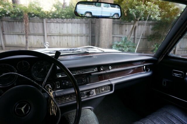1968 Mercedes-Benz 200-Series - photo 8