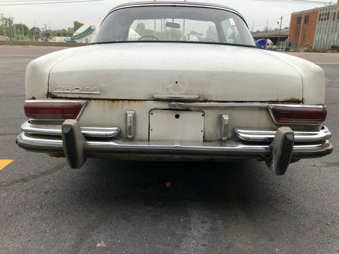 1968 Mercedes-Benz 200-Series 2 door - photo 11