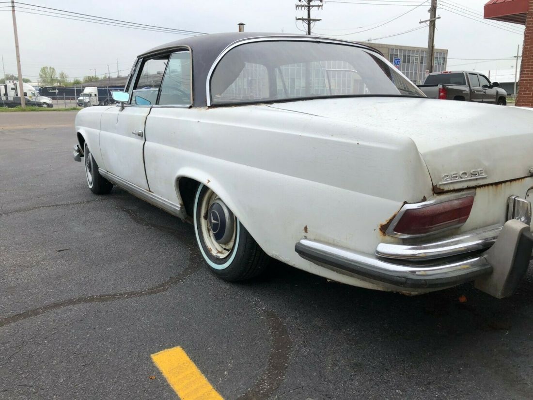 1968 Mercedes-Benz 200-Series 2 door - photo 8