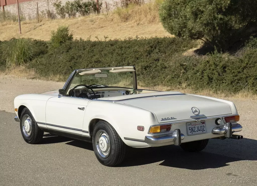 1968 Mercedes-Benz SL-Class 250 SL Roadster - photo 3