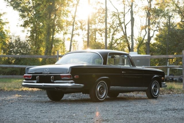 1968 Mercedes-Benz 200-Series - photo 2