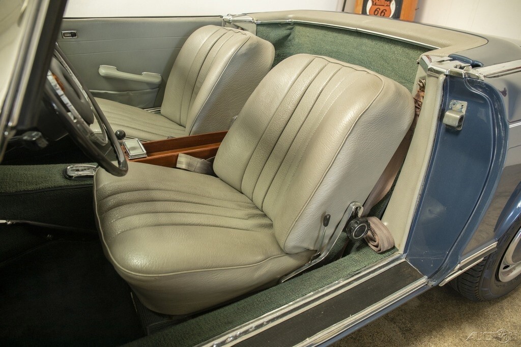 1968 Mercedes-Benz SL-Class 280SL Roadster - photo 11