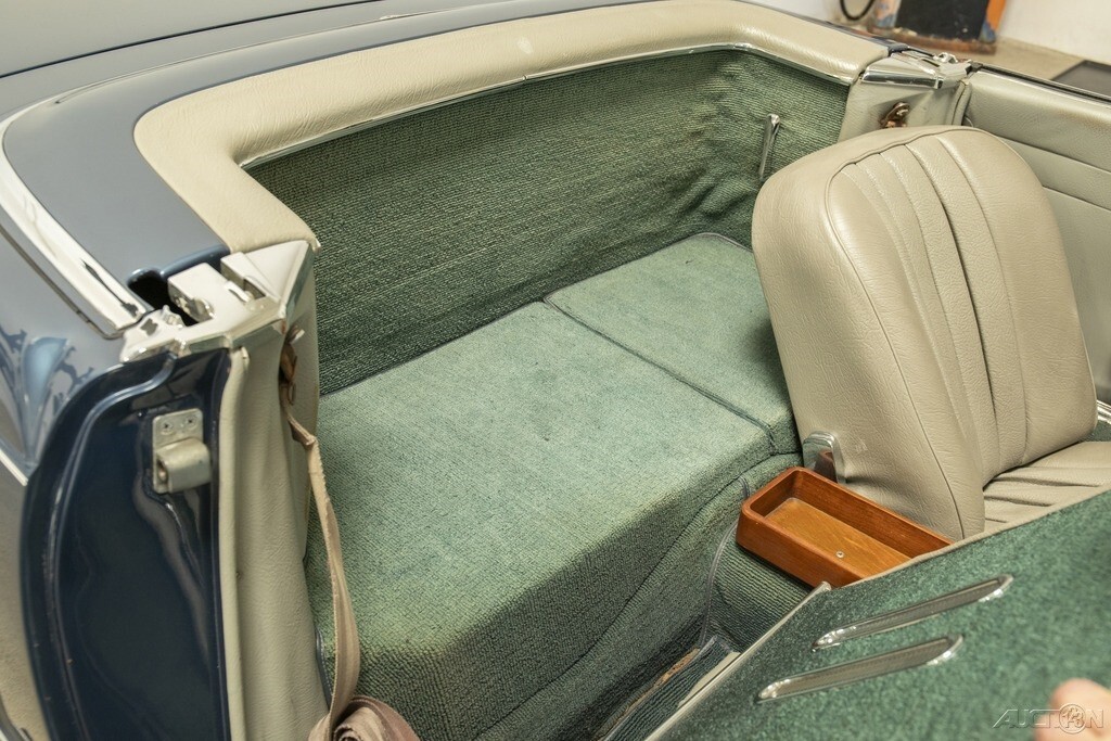1968 Mercedes-Benz SL-Class 280SL Roadster - photo 13