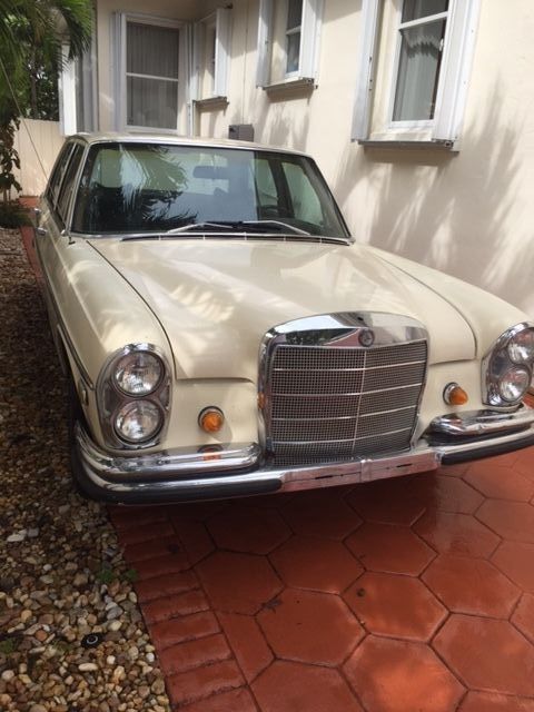 1968 Mercedes-Benz 200-Series 250S - photo 4