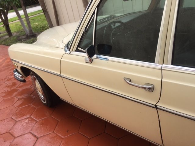1968 Mercedes-Benz 200-Series 250S - photo 9