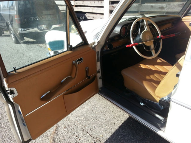1968 Mercedes-Benz 200-Series - photo 3