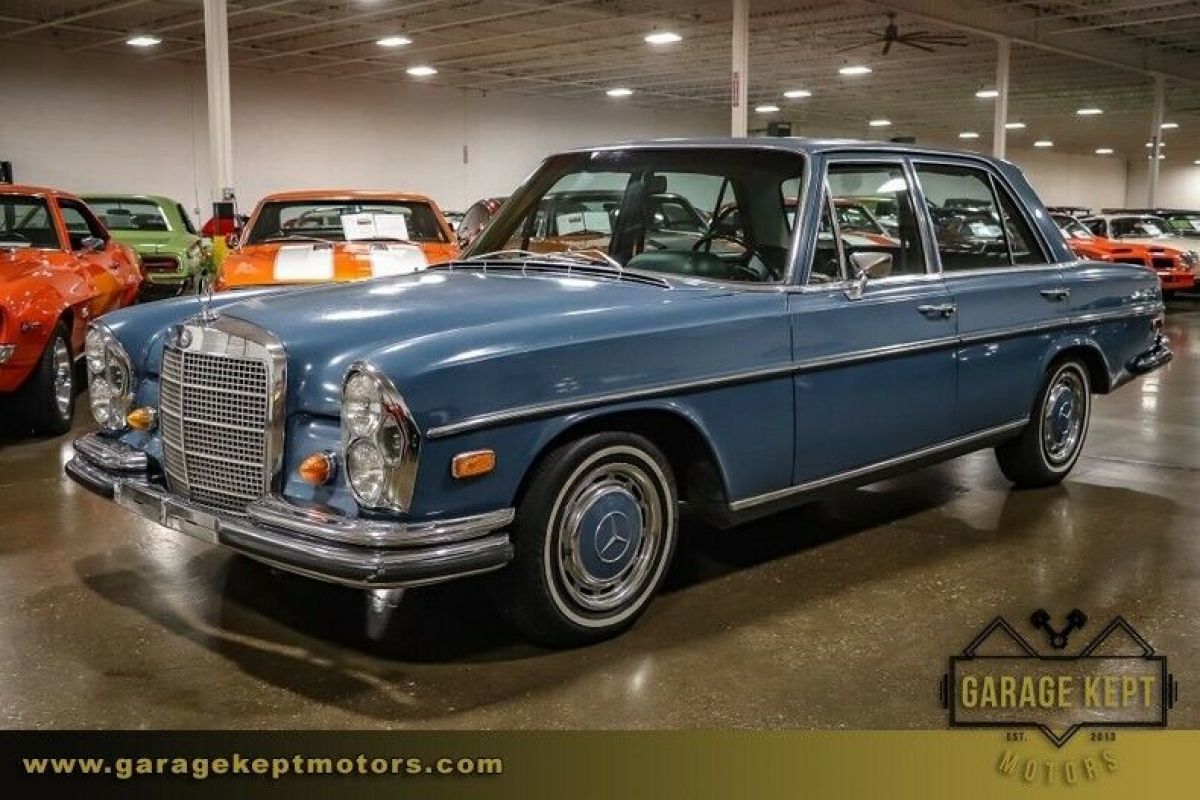 1968 Mercedes-Benz 200-Series - photo 9