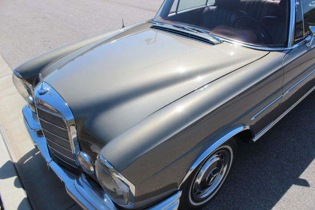 1968 Mercedes-Benz 200-Series - photo 9