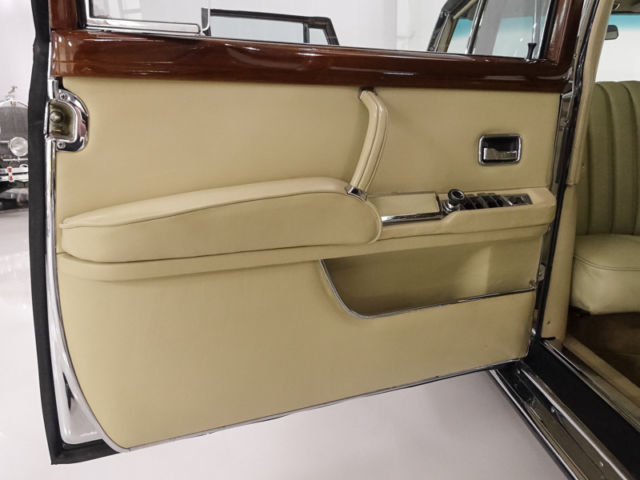 1968 Mercedes-Benz 600-Series 600 Pullman Limousine - photo 8