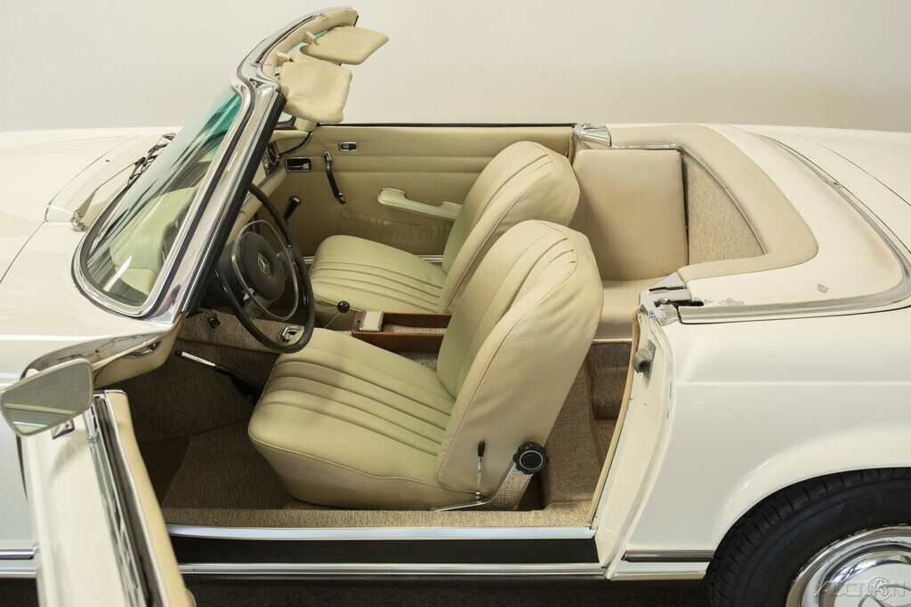 1968 Mercedes-Benz SL-Class 250 SL Roadster - photo 10