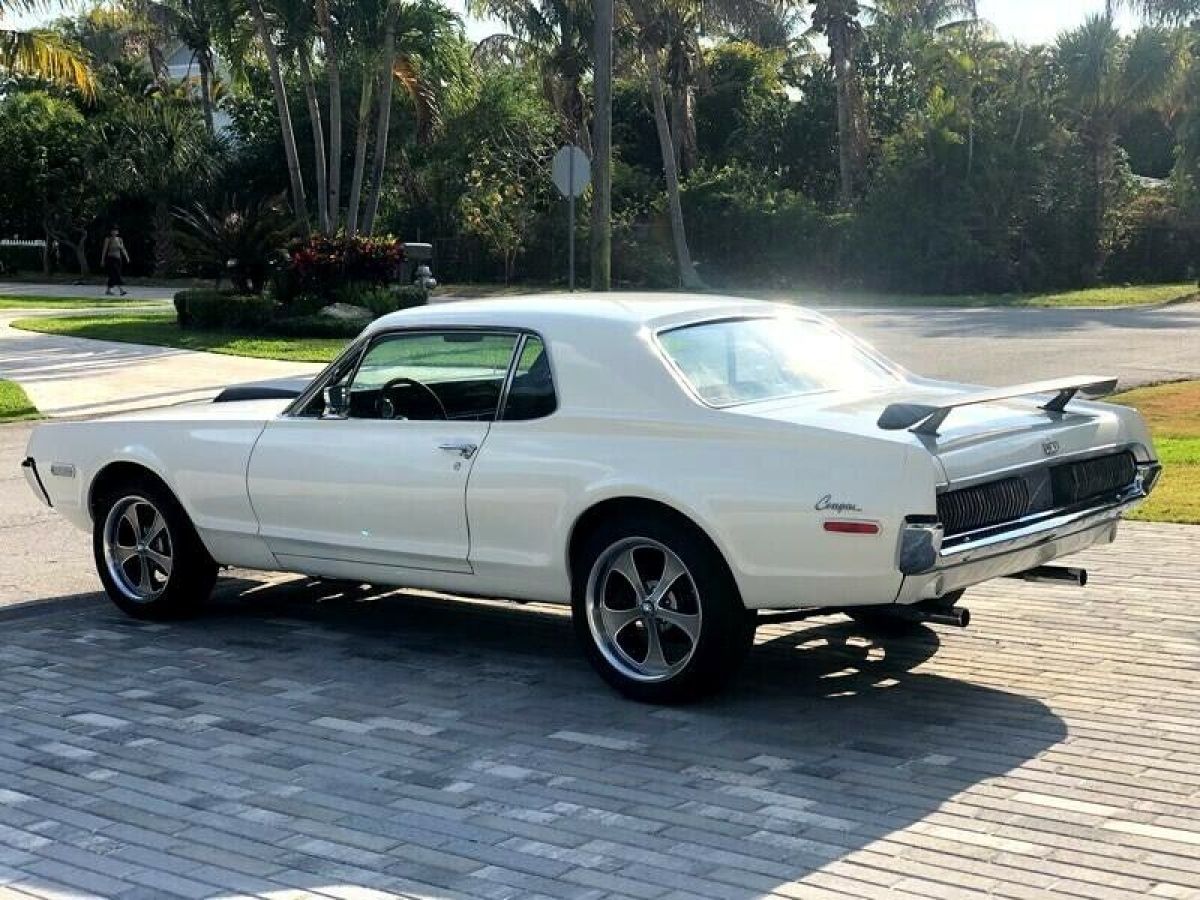1968 Mercury Cougar 2-Door Sedan - photo 12