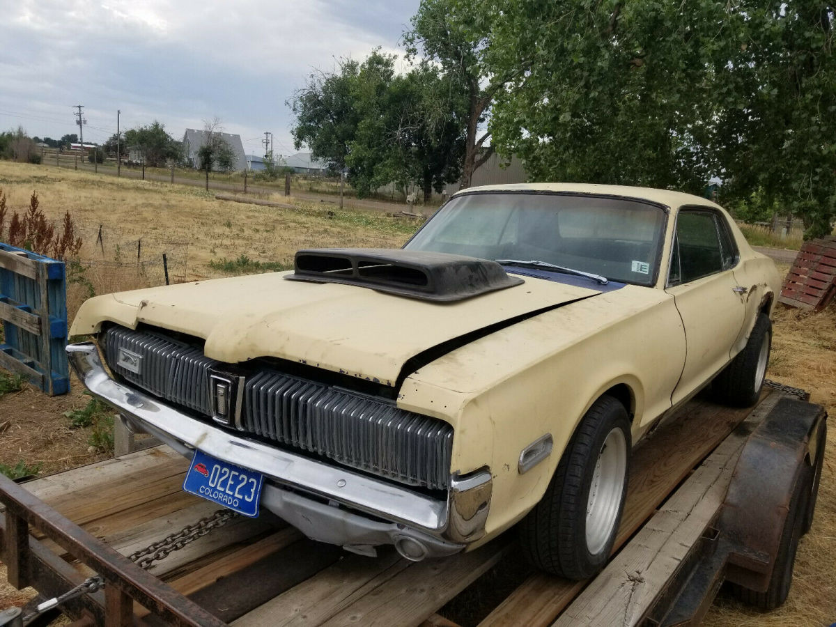 1968 Mercury Cougar Bucket seat consol - photo 3