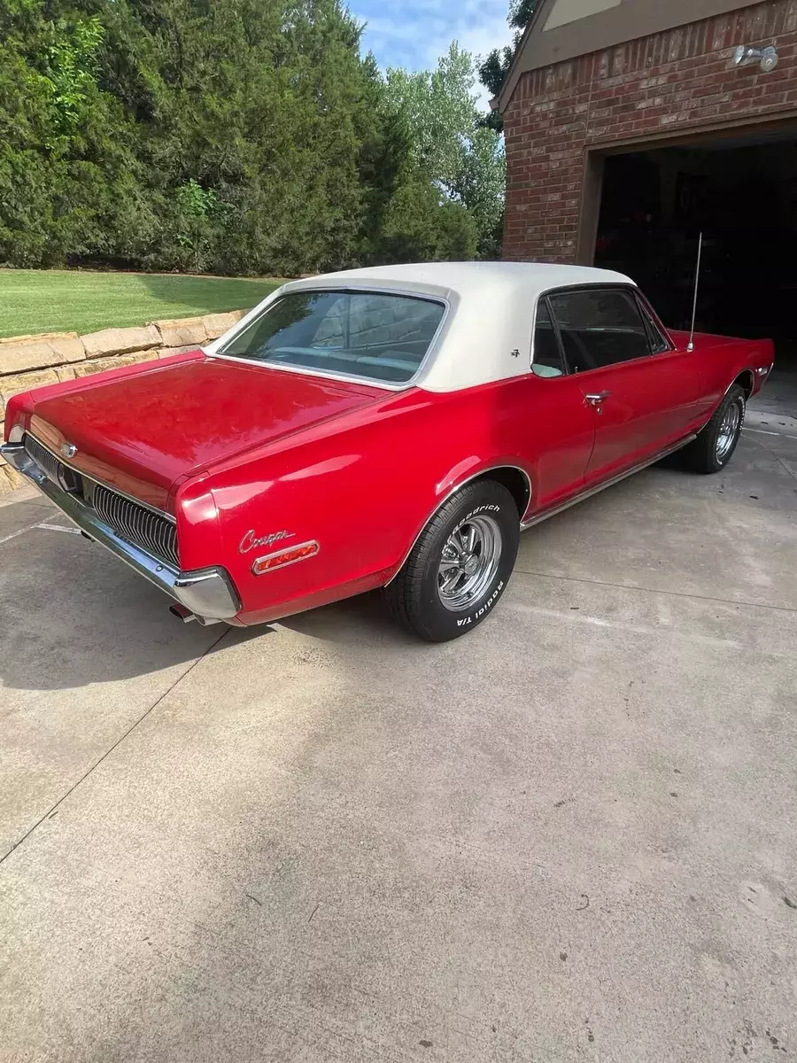 1968 Mercury Cougar Red XR7 1968 Mercury Cougar XR7