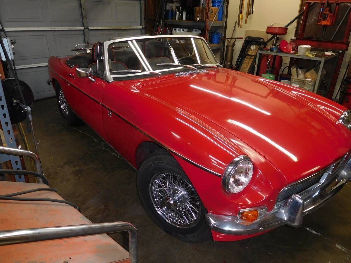 1968 MG MGB MGB, Replaced clutch, Resealed Engine and trans, New tires - photo 6