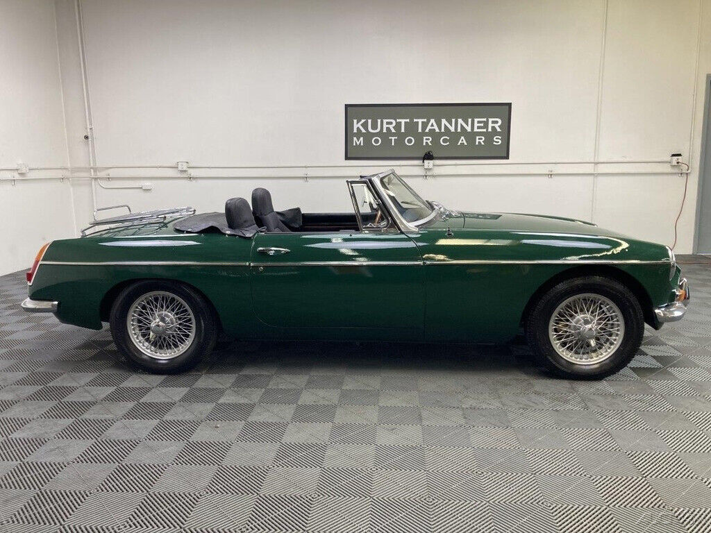 1968 MG MGB 1968 MGB MK2 ROADSTER. BRITISH RACING GREEN - photo 7