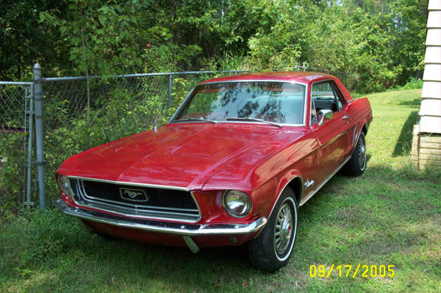 1968 Mustang coupe 200 CI A/T project car. Needs TLC - rusty places 1968 Ford Mustang coupe