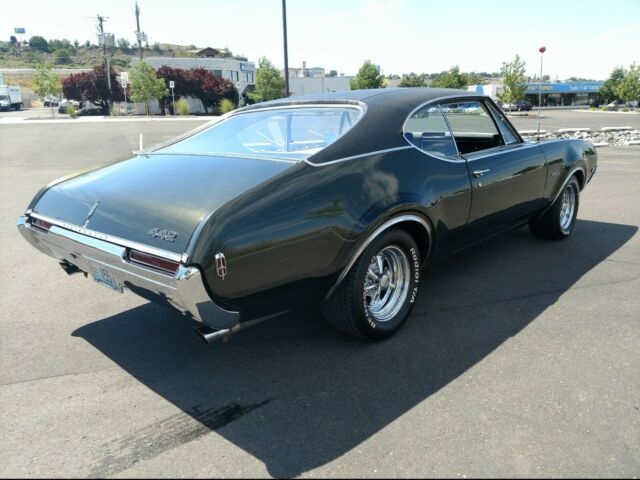 1968 Oldsmobile 442 Holiday Coupe - photo 5