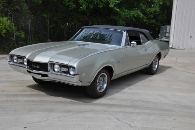 1968 Oldsmobile 442 Base Convertible 1968 Oldsmobile 442 Base Convertible 2-Door