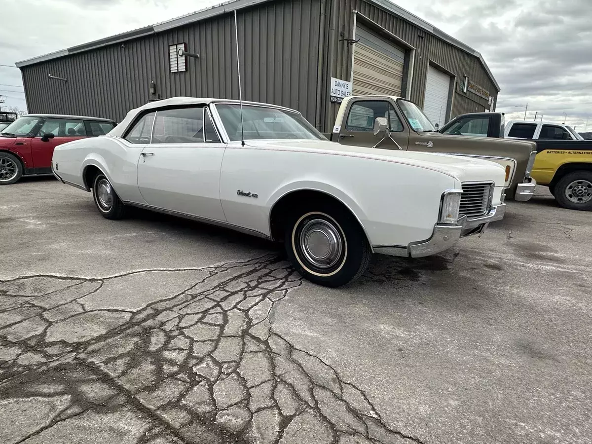 1968 Oldsmobile 88 White Delmont 1968 Oldsmobile 88 Delmont
