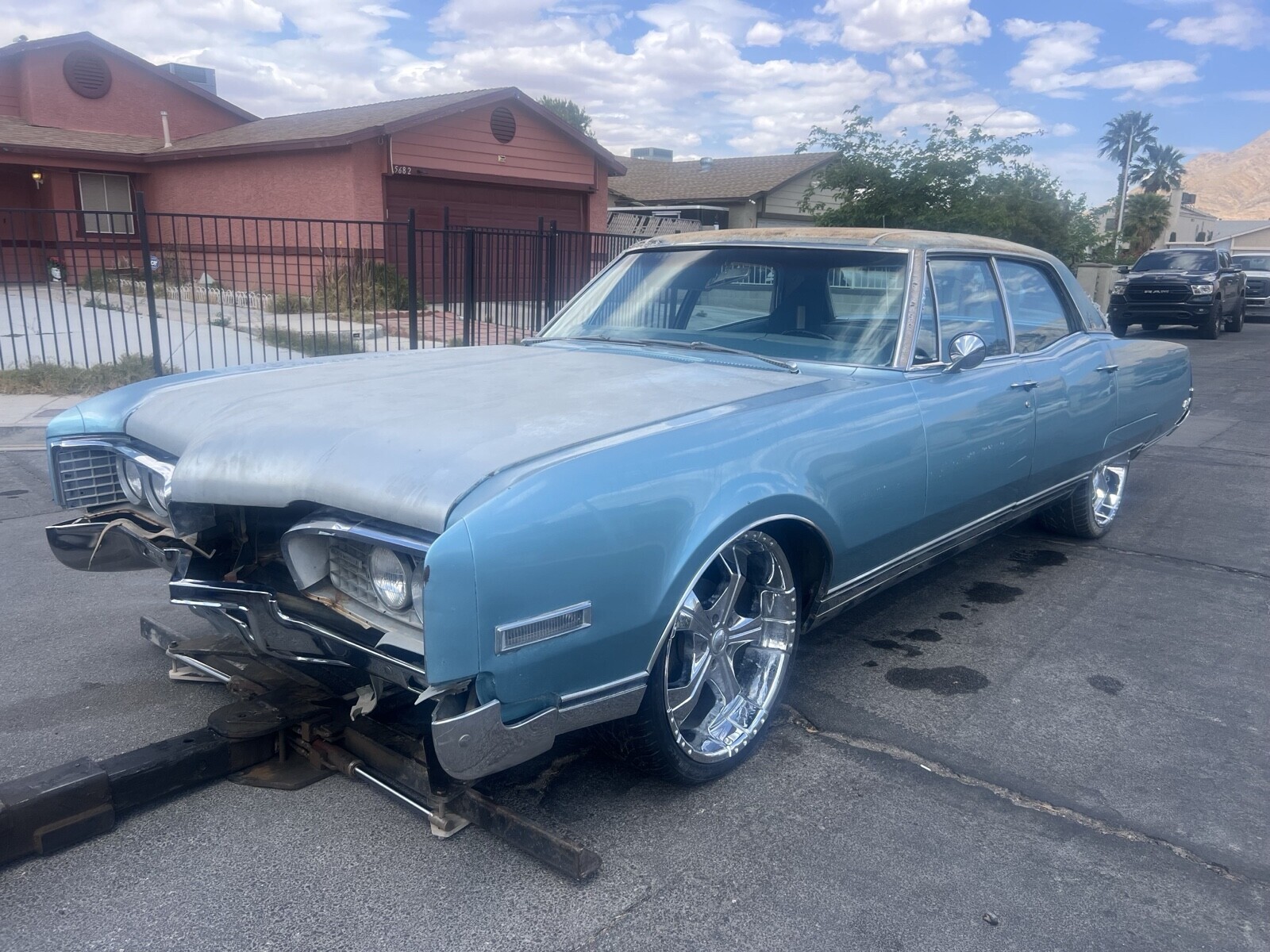 1968 Oldsmobile 98 - photo 2