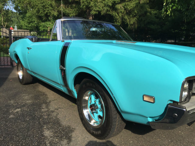 1968 Oldsmobile Cutlass S - photo 2