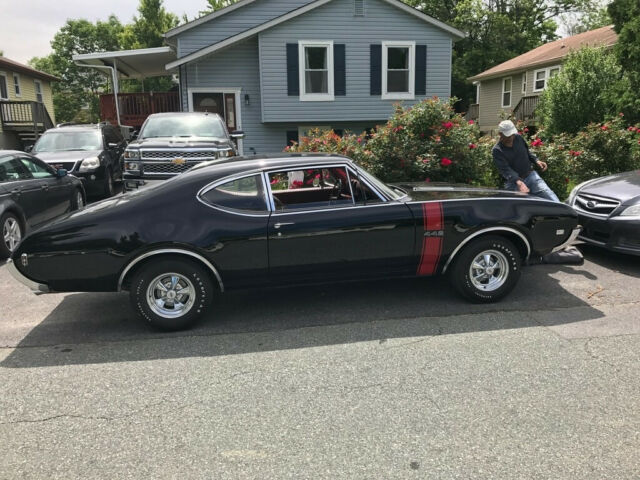 1968 Oldsmobile Cutlass 442 with Engine with 1,200 Miles - photo 12