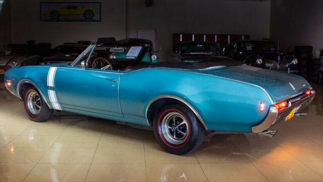 1968 Oldsmobile Cutlass 442 W30 - photo 3