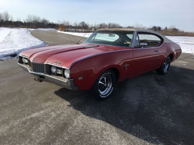 1968 Oldsmobile Cutlass S 442 Real barn find 1968 Oldsmobile Cutlass