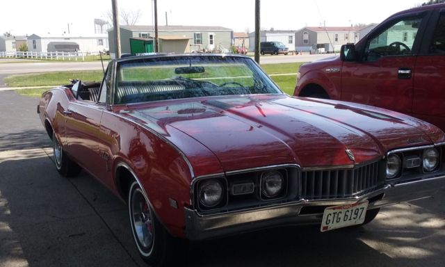 1968 Oldsmobile Cutlass Supreme Base 5.7L red with white convertible top 1968 Oldsmobile Cutlass Base